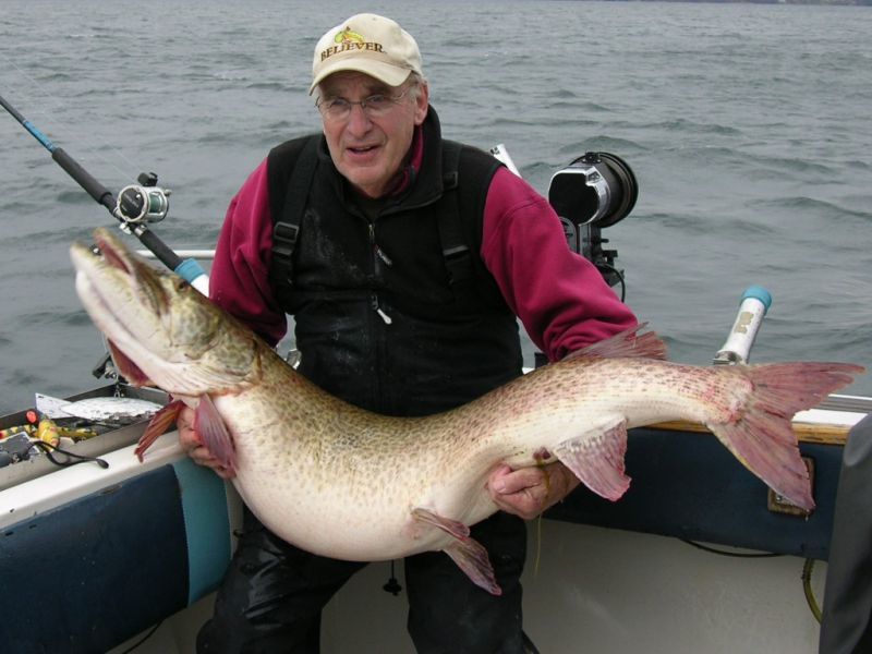 St-Lawrence-Muskie-Fishing-59-x-28-1024x768